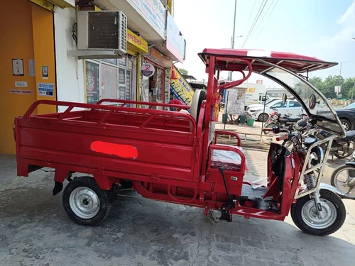 700-kg-e-rickshaw-loader-500x500
